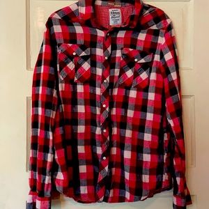 Authentic Button Down - L